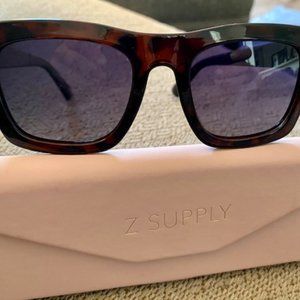 Z Supply Lay Low Sunglasses EYEWEAR Brown Tortoise